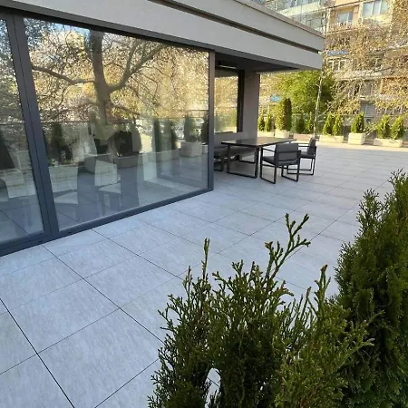 Appartamento The Terrace Lounge By Rv Varna