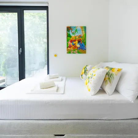 The Terrace Lounge By Rv *