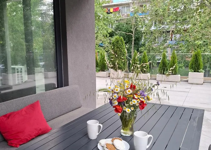 Daire The Terrace Lounge By Rv *