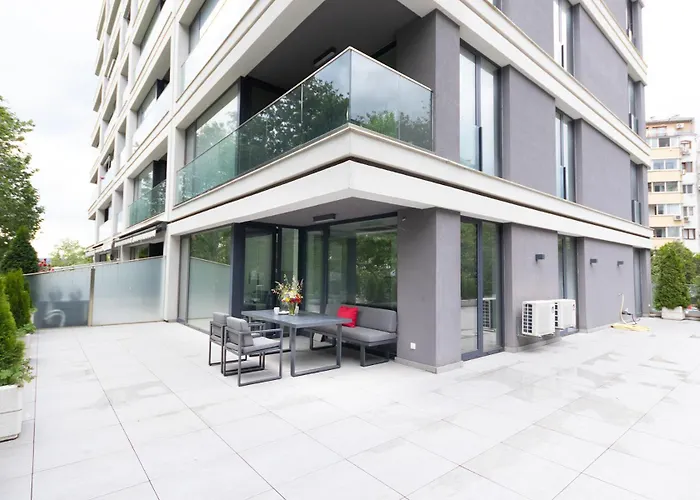 The Terrace Lounge By Rv