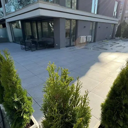 The Terrace Lounge Apartment